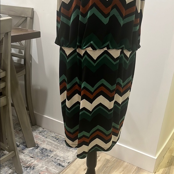 Perceptions Chevron Patterned Dress - Picture 4 of 8